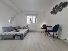 1 Decembrie, 3 min. M, garsoniera compacta DB1570